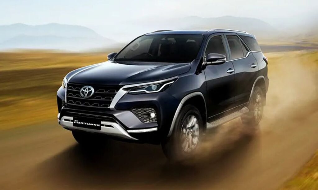 Images of the new Toyota Fortuner leaked ahead of time will astound with its stunning appearance.