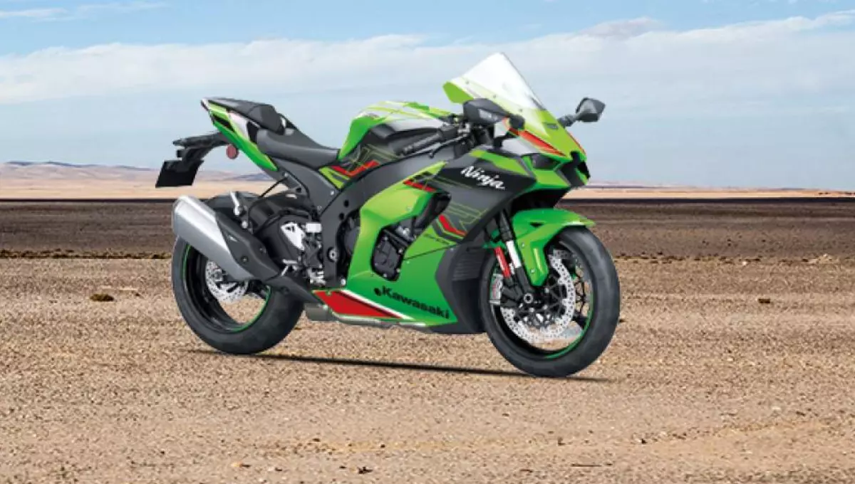Kawasaki Ninja ZX 10R 40th Anniversary Edition launched with new color theme!